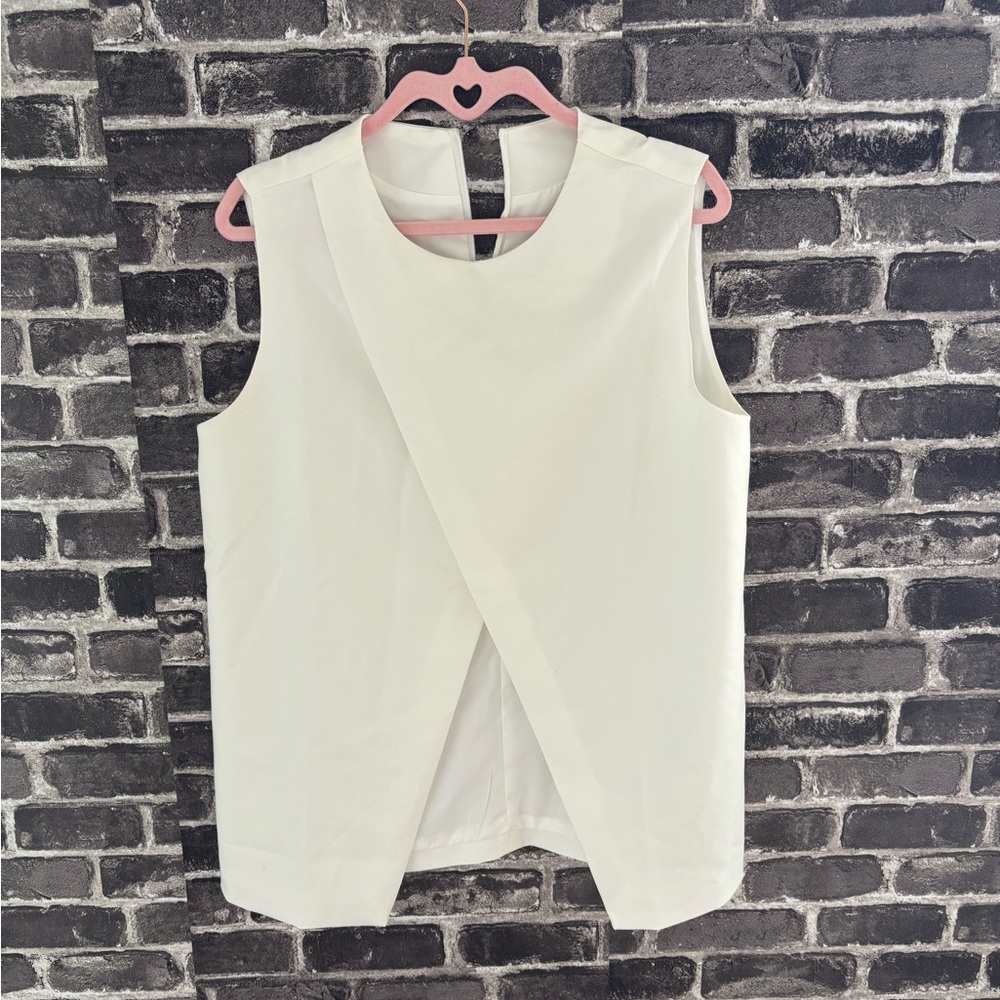 Elegant White Sleeveless Top